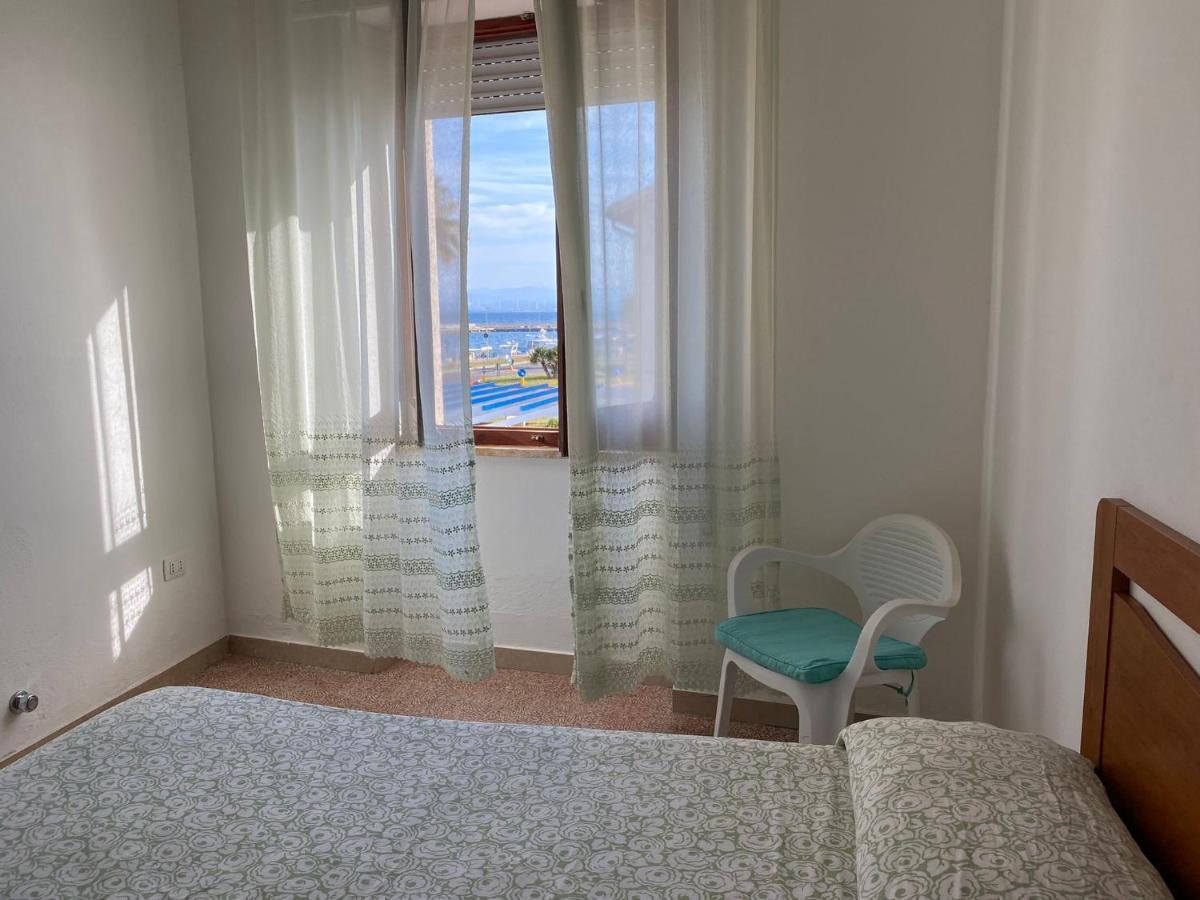 I Fenicotteri - Appartamenti Sul Mare Calasetta Exterior foto